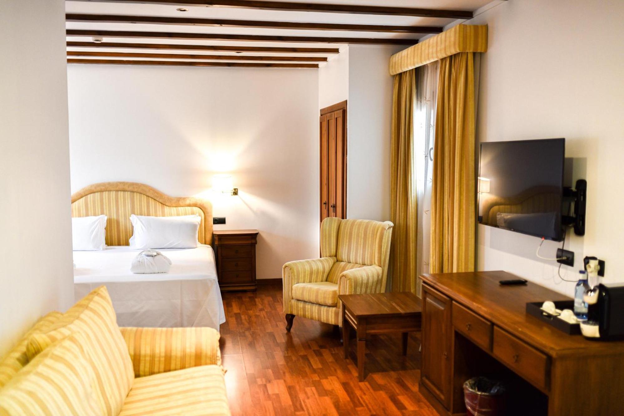 Hotel Alegria Bodega Real